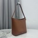 Replica di lusso Borse Alta Qualità a secchiello medio Dior Médaillon M1532 Marrone Imitazioni Cloni Borse Replica Alta Qualità a secchiello medio Dior Médaillon M1532 Marrone firmate