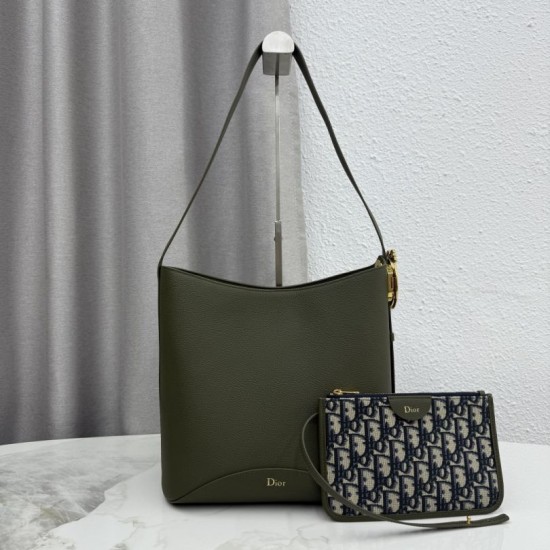 Replica di lusso Borsa a secchiello medio Dior Médaillon M1532 Verde scuro Imitazioni Cloni Borsa a secchiello medio Dior Médaillon M1532 Verde scuro firmate