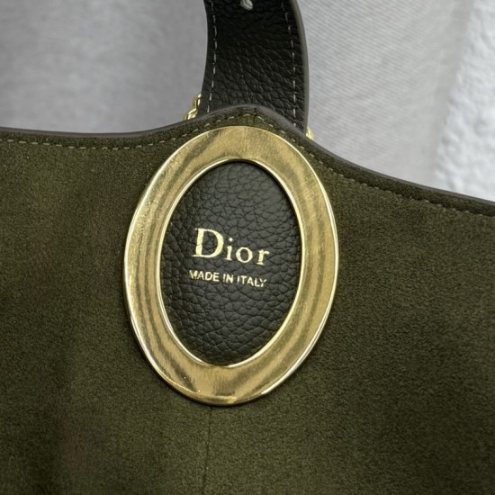 Replica di lusso Borsa a secchiello medio Dior Médaillon M1532 Verde scuro Imitazioni Cloni Borsa a secchiello medio Dior Médaillon M1532 Verde scuro firmate