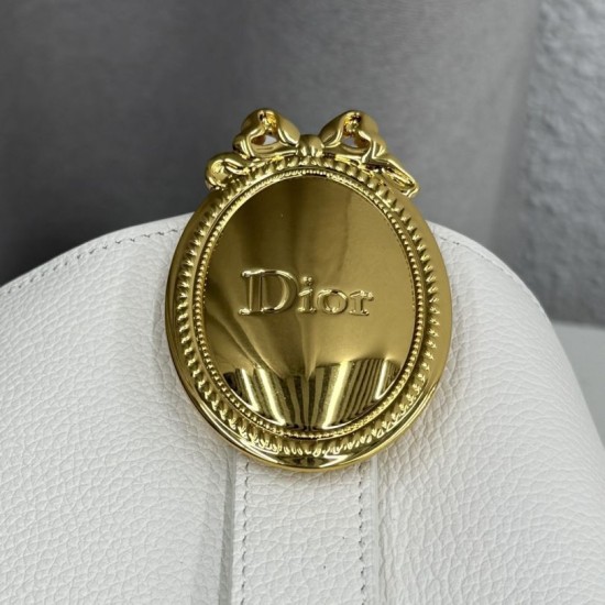 Replica di lusso Borsa a secchiello medio Dior Medalillon M1532 Bianco Imitazioni Cloni Borsa a secchiello medio Dior Medalillon M1532 Bianco firmate