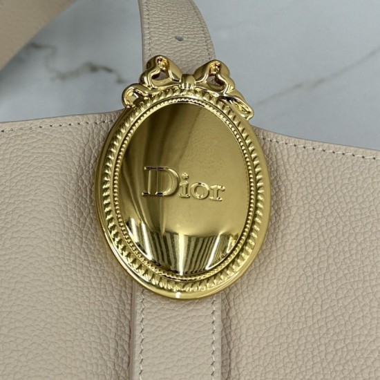 Replica di lusso Borsa a secchiello medio Dior Medalillon M1532 Beige Imitazioni Cloni Borsa a secchiello medio Dior Medalillon M1532 Beige firmate