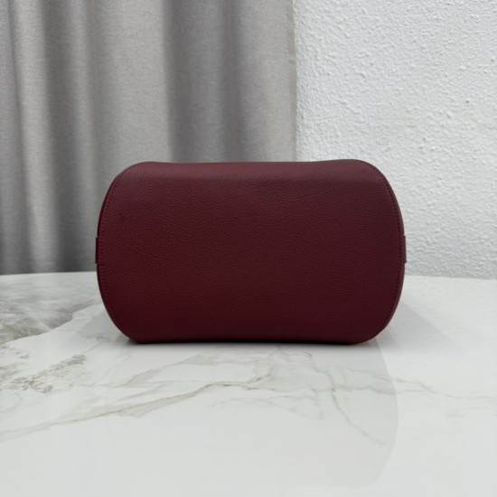 Replica di lusso Borsa a secchiello medio Dior Médaillon M1532 Borgogna Imitazioni Cloni Borsa a secchiello medio Dior Médaillon M1532 Borgogna firmate