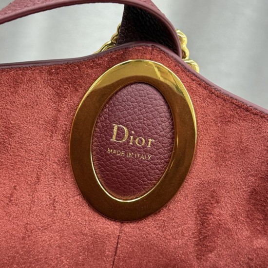 Replica di lusso Borsa a secchiello medio Dior Médaillon M1532 Borgogna Imitazioni Cloni Borsa a secchiello medio Dior Médaillon M1532 Borgogna firmate