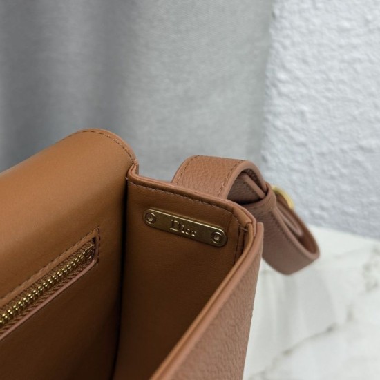 Cloni Borsa a tracolla Dior Médaillon 23cm M3920 Marrone firmate