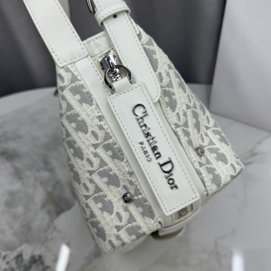 Replica di lusso Bora Pari a tracolla piccola Dior D-Journey M2416 beige/grigio Imitazioni Cloni Bora Pari replica a tracolla piccola Dior D-Journey M2416 beige/grigio firmate