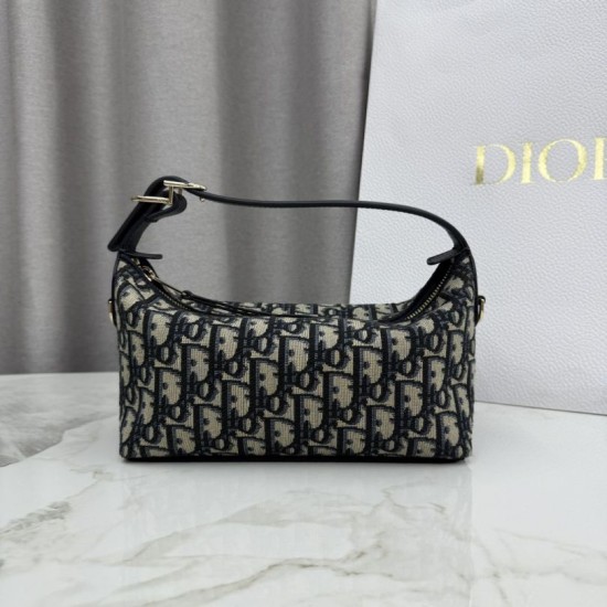 Replica di lusso Pochette Dior Nomad S2424 Oblique Blu Imitazioni Cloni Pochette Dior Nomad S2424 Oblique Blu firmate