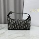 Replica di lusso Pochette Dior Nomad S2424 Oblique Blu Imitazioni Cloni Pochette Dior Nomad S2424 Oblique Blu firmate