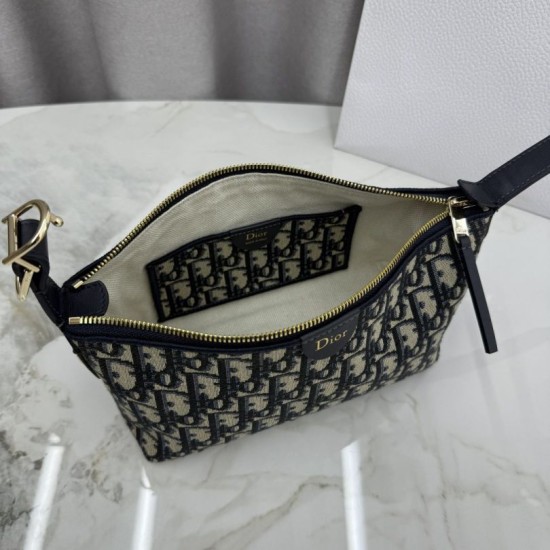 Replica di lusso Pochette Dior Nomad S2424 Oblique Blu Imitazioni Cloni Pochette Dior Nomad S2424 Oblique Blu firmate