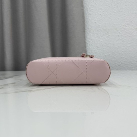 Replica di lusso Borsa a mano Dior Trianon Soft Vanity Mini Chain S4613 Rosa Imitazioni Cloni Borsa a mano Dior Trianon Soft Vanity Mini Chain S4613 Rosa firmate