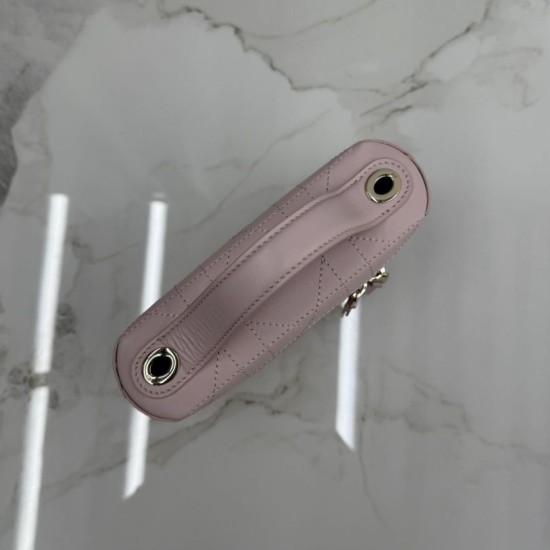 Replica di lusso Borsa a mano Dior Trianon Soft Vanity Mini Chain S4613 Rosa Imitazioni Cloni Borsa a mano Dior Trianon Soft Vanity Mini Chain S4613 Rosa firmate