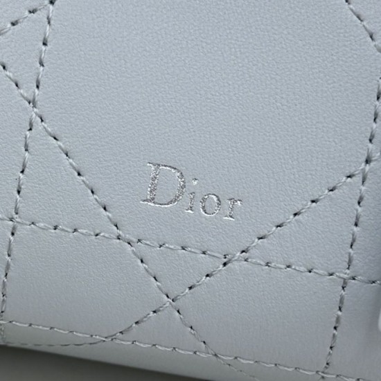 Cloni Borsa Replica a mano Dior Trianon Soft Vanity Mini Chain S4613 Blu firmate