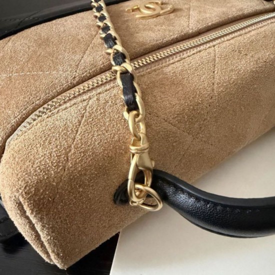 Replica di lusso Borse Imitazioni da viaggio Chanel 26P con catena AP5186 scamosciata marrone Imitazioni Cloni Borse Imitazioni da viaggio Chanel 26P con catena AP5186 scamosciata marrone firmate