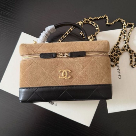 Replica di lusso Borse Imitazioni da viaggio Chanel 26P con catena AP5186 scamosciata marrone Imitazioni Cloni Borse Imitazioni da viaggio Chanel 26P con catena AP5186 scamosciata marrone firmate
