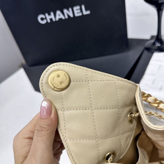 Cloni Borsa a secchiello Chanel Hobo con coulisse AS5293 Beige firmate