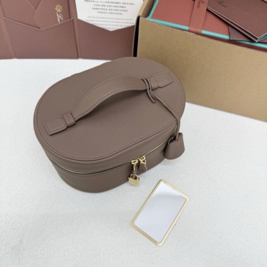 Replica di lusso Bora Pari Loro Piana Extra Vanity Case Frassino roccioso Imitazioni Cloni Bora Pari replica Loro Piana Extra Vanity Case Frassino roccioso firmate