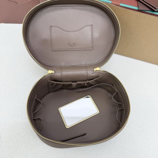 Replica di lusso Bora Pari Loro Piana Extra Vanity Case Frassino roccioso Imitazioni Cloni Bora Pari replica Loro Piana Extra Vanity Case Frassino roccioso firmate
