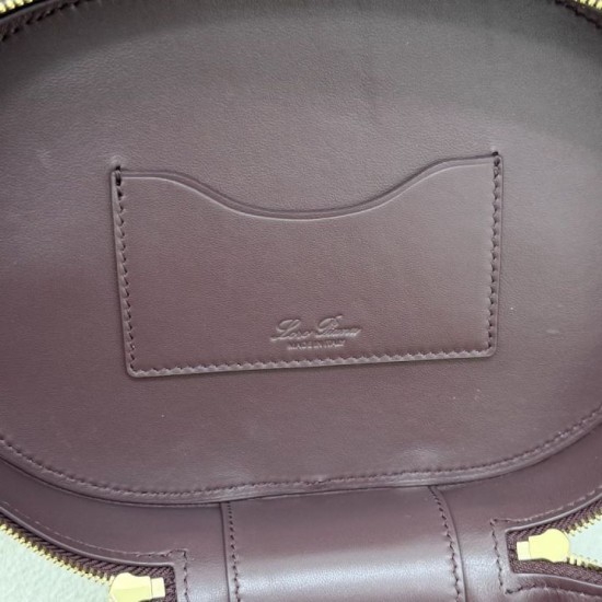 Replica di lusso Borse Imitazioni Loro Piana Extra Vanity Case Borgogna Imitazioni Cloni Borse Imitazioni Loro Piana Extra Vanity Case Borgogna firmate