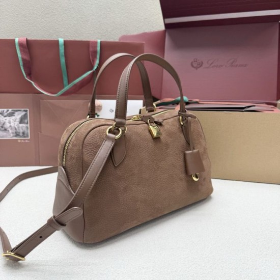 Replica di lusso Borsa a tracolla piccola Loro Piana scamosciata marrone lama Imitazioni Replica Perfetta Borsa a tracolla piccola Loro Piana scamosciata marrone lama firmate