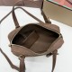 Replica di lusso Borsa a tracolla piccola Loro Piana scamosciata marrone lama Imitazioni Replica Perfetta Borsa a tracolla piccola Loro Piana scamosciata marrone lama firmate