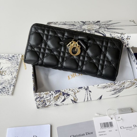 Replica di lusso Portafoglio con cerniera Dior Lady Dior Voyageur nero Imitazioni Cloni Portafoglio con cerniera Dior Lady Dior Voyageur nero firmate