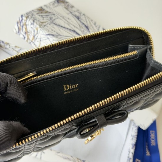 Replica di lusso Portafoglio con cerniera Dior Lady Dior Voyageur nero Imitazioni Cloni Portafoglio con cerniera Dior Lady Dior Voyageur nero firmate