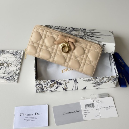 Replica di lusso Portafoglio con cerniera Dior Lady Dior Voyageur albicocca Imitazioni Cloni Portafoglio con cerniera Dior Lady Dior Voyageur albicocca firmate