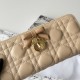Replica di lusso Portafoglio con cerniera Dior Lady Dior Voyageur albicocca Imitazioni Cloni Portafoglio con cerniera Dior Lady Dior Voyageur albicocca firmate