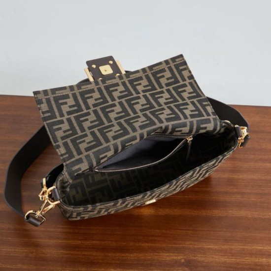 Replica Borsa Fendi Medio Baguette tessuto jacquard FF marrone Imitazioni Replica perfette Borsa Fendi Medio Baguette tessuto jacquard FF marrone