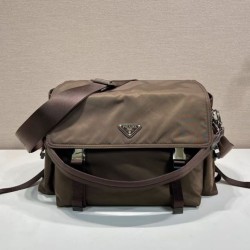 Replica Perfetta a tracolla Prada Explore Re-Nylon 2VD082 Marrone Imitazioni Replica perfette Perfetta a tracolla Prada Explore Re-Nylon 2VD082 Marrone