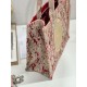 Replica Ricamo della borsa tote Dior Book con medaglione Dior Rosa Imitazioni Replica perfette Ricamo della borsa tote Dior Book con medaglione Dior Rosa