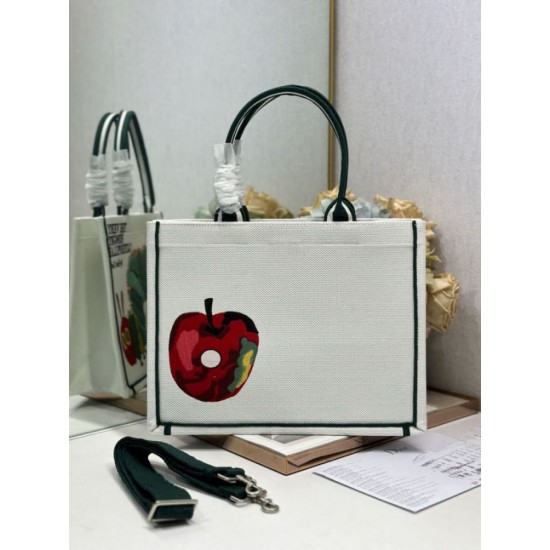 Replica Borsa shopping Dior Book Tote con design a bruco e tracolla Imitazioni Replica perfette Borsa shopping Dior Book Tote con design a bruco e tracolla