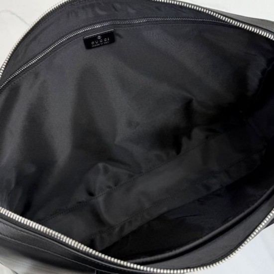 Replica Borsa da lavoro media Gucci A0007X Mega Web Trademark nera Imitazioni Replica perfette Borsa da lavoro media Gucci A0007X Mega Web Trademark nera