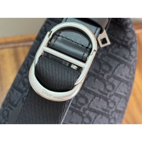 Replica Pochette Dior Jett Dior Oblique jacquard nero Imitazioni Replica perfette Pochette Dior Jett Dior Oblique jacquard nero