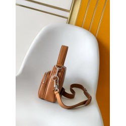 Borsa a tracolla Dynamic 163 Louis Vuitton Nil M29273 Marrone