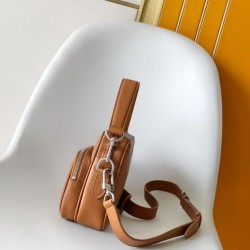 Replica Borsa a tracolla Dynamic 163 Louis Vuitton Nil M29273 Marrone Imitazioni Replica perfette Borsa a tracolla Dynamic 163 Louis Vuitton Nil M29273 Marrone