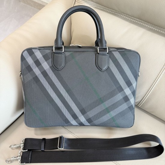 Replica Borse Imitazioni da lavoro Burberry Grid con logo equestre Grigio Imitazioni Replica perfette Borse Imitazioni da lavoro Burberry Grid con logo equestre Grigio