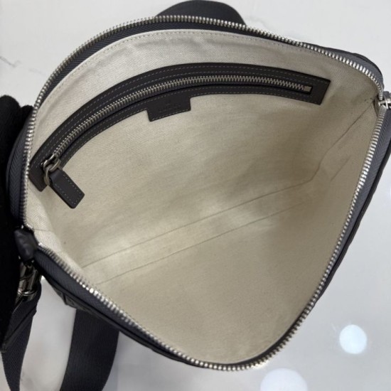Replica Borsa a tracolla media Gucci 850214 con emblema GG grigio Imitazioni Replica perfette Borsa a tracolla media Gucci 850214 con emblema GG grigio
