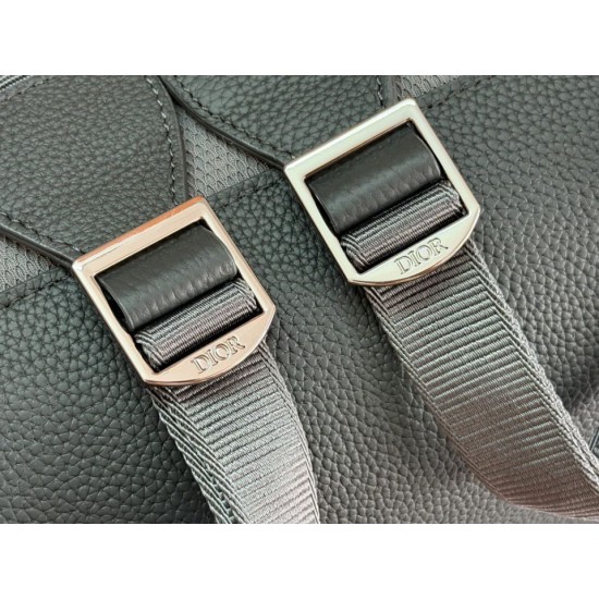 Replica Zaino da uomo Dior CD Icon con cerniera Nero Imitazioni Replica perfette Zaino da uomo Dior CD Icon con cerniera Nero