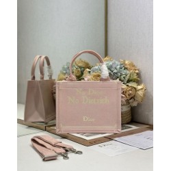 Borsa book tote Dior piccola/media/grande rosa con motivo floreale