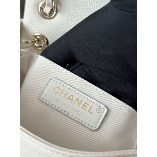 Replica Zaino Chanel 23P Duma AS3860 Bianco Imitazioni Replica perfette Zaino Chanel 23P Duma AS3860 Bianco