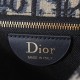 Replica Borsa a tracolla piccola Dior Médaillon M3921 con patta e catena Imitazioni Replica perfette Borsa a tracolla piccola Dior Médaillon M3921 con patta e catena