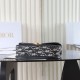 Replica Borsa a tracolla piccola Dior Médaillon M3921 con patta e catena Imitazioni Replica perfette Borsa a tracolla piccola Dior Médaillon M3921 con patta e catena