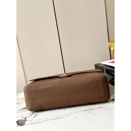 Replica Borsa Chanel AS6233 Souplissimo Maxi Flap marrone Imitazioni Replica perfette Borsa Chanel AS6233 Souplissimo Maxi Flap marrone