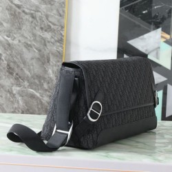 Replica Borsa a tracolla Dior Jett Flap Oblique Nero Imitazioni Replica perfette Borsa a tracolla Dior Jett Flap Oblique Nero