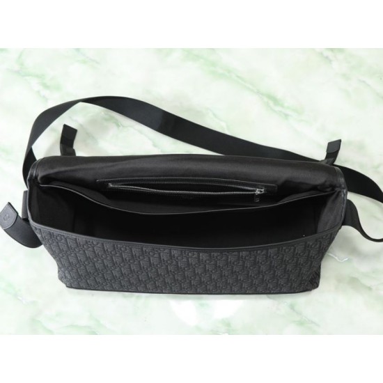 Replica Borsa a tracolla Dior Jett Flap Oblique Nero Imitazioni Replica perfette Borsa a tracolla Dior Jett Flap Oblique Nero