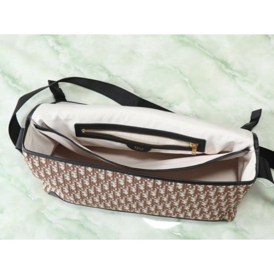 Replica Borsa a tracolla Dior Jett Flap Oblique Marrone Imitazioni Replica perfette Borsa a tracolla Dior Jett Flap Oblique Marrone