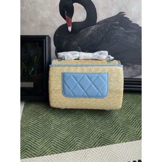 Replica Borsa a tracolla classica Chanel 26C AS6017 rafia blu Imitazioni Replica perfette Borsa a tracolla classica Chanel 26C AS6017 rafia blu
