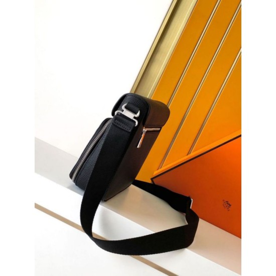 Replica Borse Imitazioni a tracolla Hermes Messenger 7062 uomo Nera Imitazioni Replica perfette Borse Imitazioni a tracolla Hermes Messenger 7062 uomo Nera