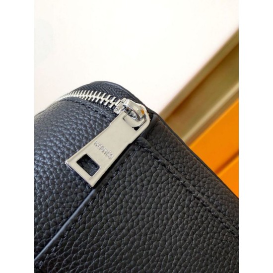 Replica Borse Imitazioni a tracolla Hermes Messenger 7062 uomo Nera Imitazioni Replica perfette Borse Imitazioni a tracolla Hermes Messenger 7062 uomo Nera