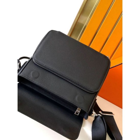 Replica Borse Imitazioni a tracolla Hermes Messenger 7062 uomo Nera Imitazioni Replica perfette Borse Imitazioni a tracolla Hermes Messenger 7062 uomo Nera